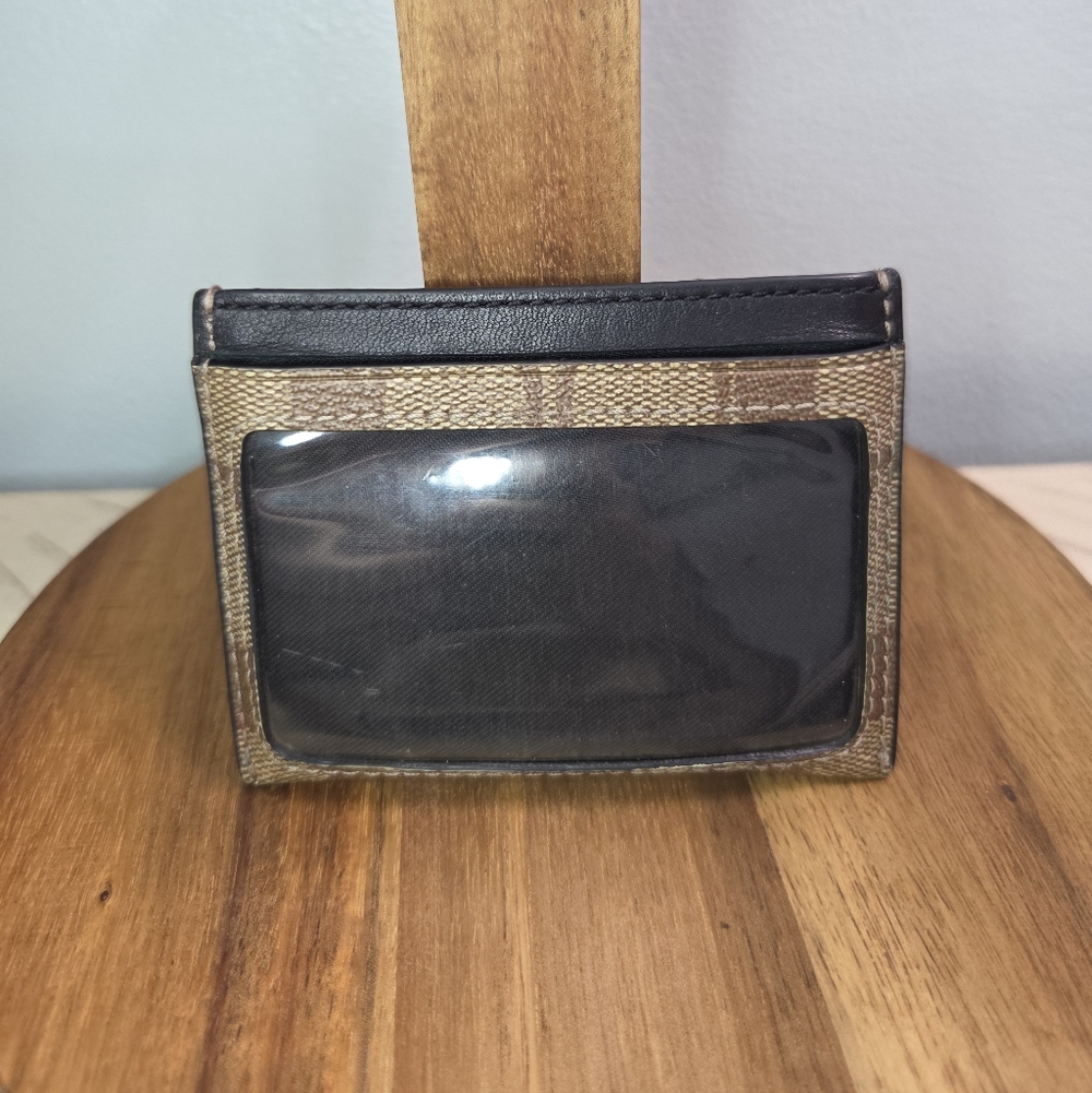 Coach Slim ID Card case/Cardholder EUC - Picture 2 of 6